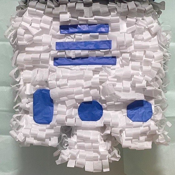 Star Wars R2D2 Pinata - Picture 2 of 3